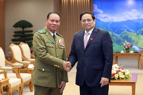Thủ tướng Chính phủ Phạm Minh Chính tiếp Phó thủ tướng, Bộ trưởng Bộ Công an Lào